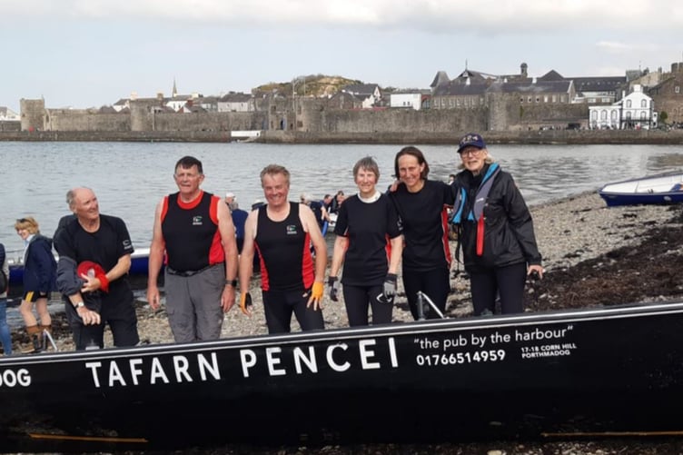 MYC Porthmadog rowers in Caernarfon