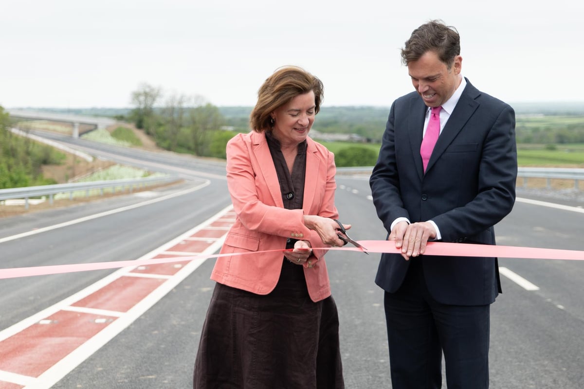 Welsh First Minister unveils A40 Llanddewi Velfrey to Redstone Cross upgrade visual