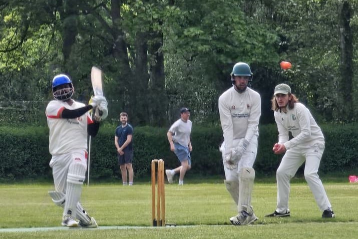Jestus Jerry pulls to the legside as Dave Jenkins and Jo Williamson look on