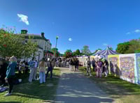 Thousands descend for a sunny and packed Mach Comedy Festival 2025