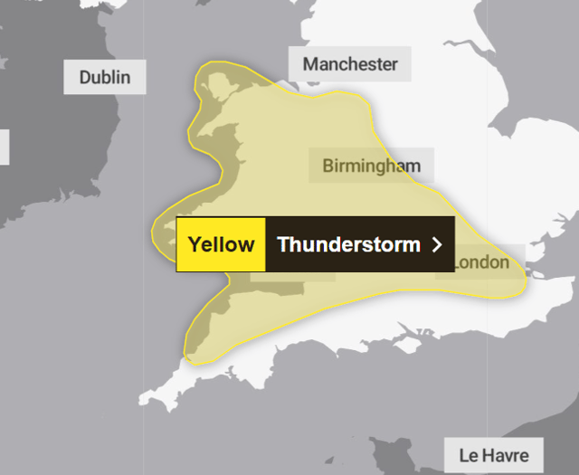 Met Office warns of Wales thunderstorms