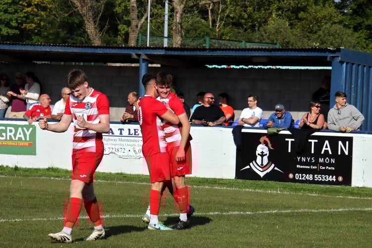 Blaenau Ffestiniog were worthy winners in the Junior Cup final