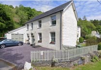 Land at former Machynlleth shop to be struck off common register