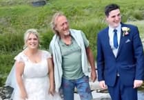 Game of Thrones star Jerome Flynn surprises Pembrokeshire couple on wedding day