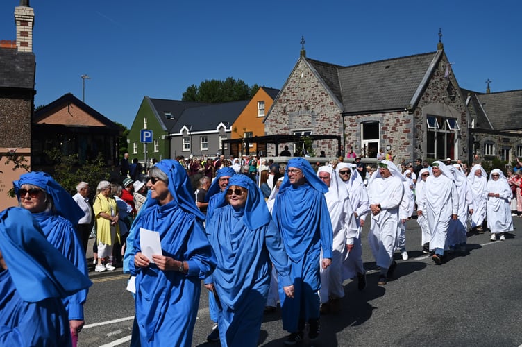 Narberth eisteddfod parade