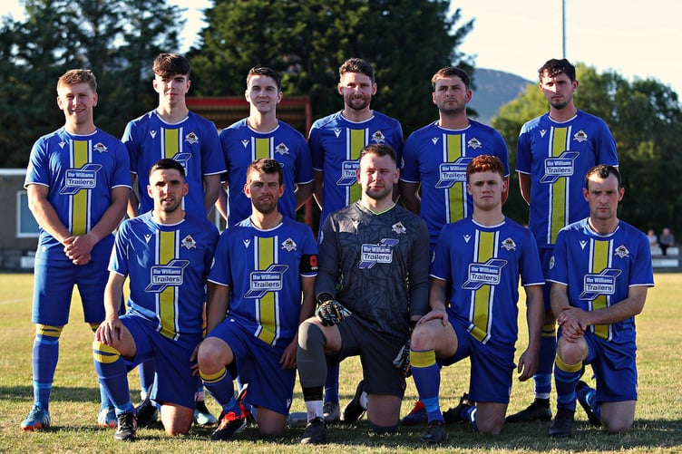 PORTHMADOG, GWYNEDD, WALES - 16th MAY 2025 - The Llanuwchllyn team photo before CPD Llanuwchllyn vs Holyhead Hotspur in the Lock Stock Ardal Northern Play-Off Final at Y Traeth Porthmadog (Pic by Sam Eaden/FAW)