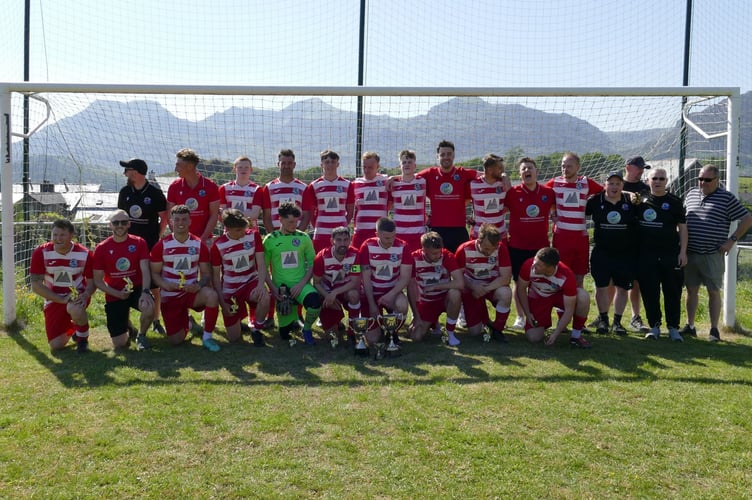 The Amateurs with the league trophy and league cup