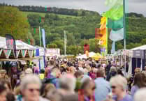 Pum diwrnod i fynd tan Eisteddfod yr Urdd Dur a Môr, Parc Margam a’r Fro