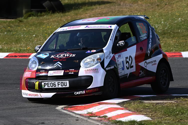 Henri Cynwyl and co-driver Geraint Evans in their C1 (Photo: Jeff Bloxham)