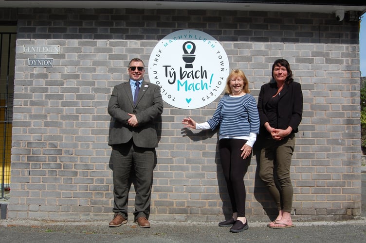 MP Steve Witherden congratulated the councillors on obtaining the funding to ensure the toilets continue