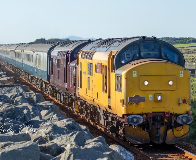 Gwynedd hosts Cambrian rail tour