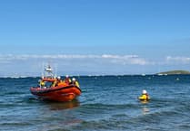 Stranded paddleboarder prompts RNLI warning in Abersoch