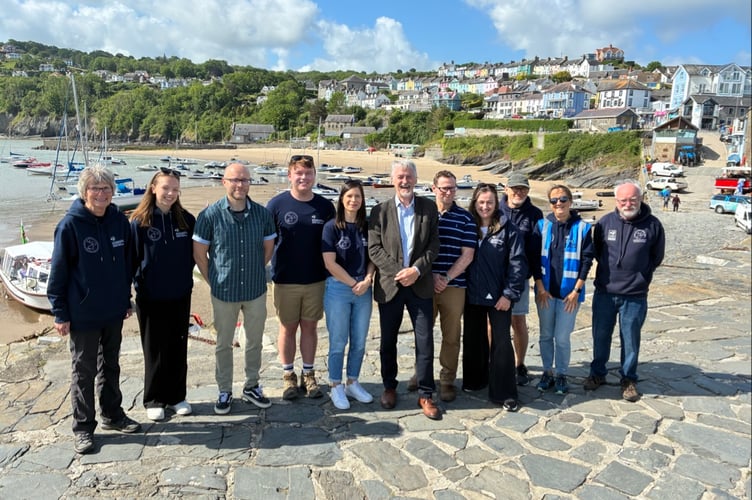 Deputy First Minister, Huw Irranca-Davies on a visit to the Cardigan Bay Marine Wildlife Centre in New Quay