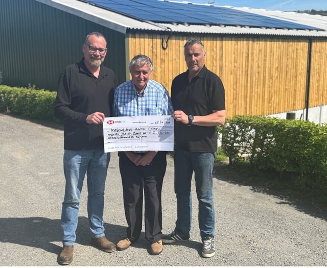 Lampeter Trees raises £2,720 for WAA