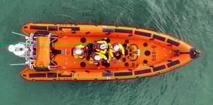 Abersoch RNLI rescues adrift yacht