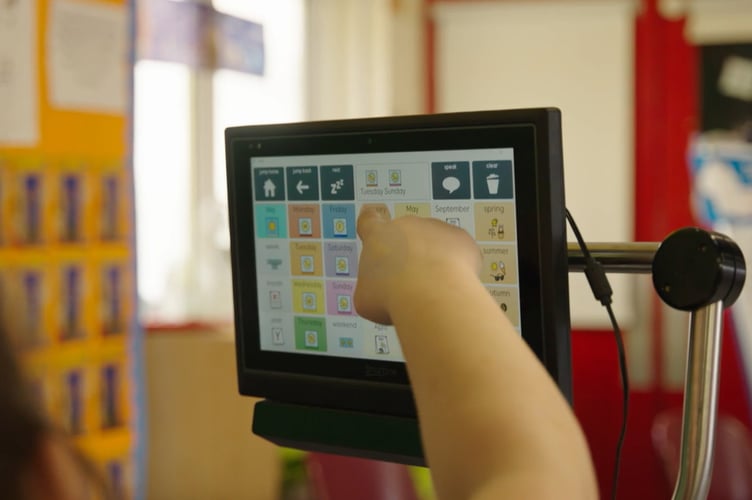 Eye gaze technology at Ysgol Llwyn yr Eos