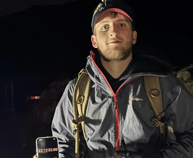 Dolgellau teen raises £1K for defibrillator fund