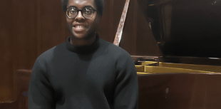 Amiri Harewood captivates Dolgellau music fans