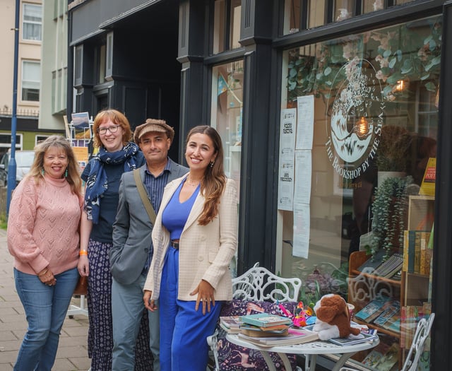Poetry fills Aber's streets as festival celebrates 'Hiraeth'