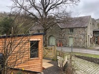 Planners approve pizza shed 