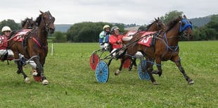 Happy Hands wins Grade A trotting race at Kinnerton