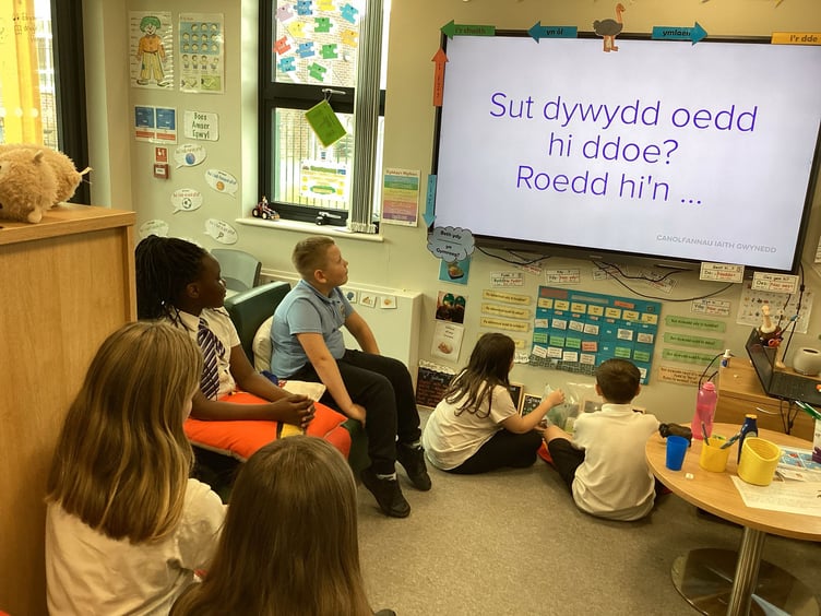 Pupils learning Welsh. Photo: Gwynedd Council