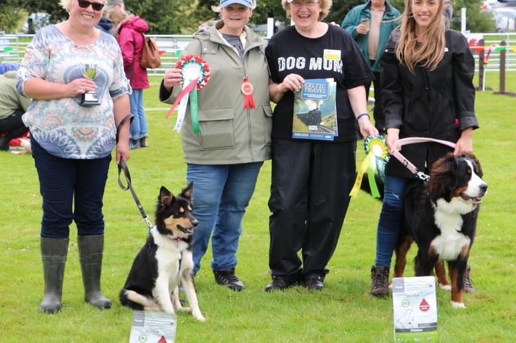 Judge Mari Morris and Dog Section Secretary Kris Fry along with the winners. Photo: Les Fry