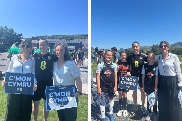 Rhian Wilkinson, the national coach, posed for pictures with pupils from Ysgol Eifion Wyn, Cllor Nia Jeffreys and Cllr Menna Trenholme. Photo: Gwynedd Council
