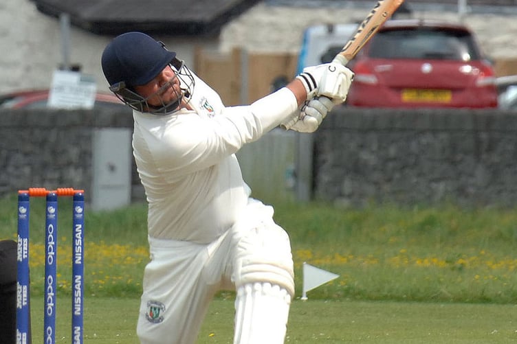 Lafras Van Vuuren scored 38
