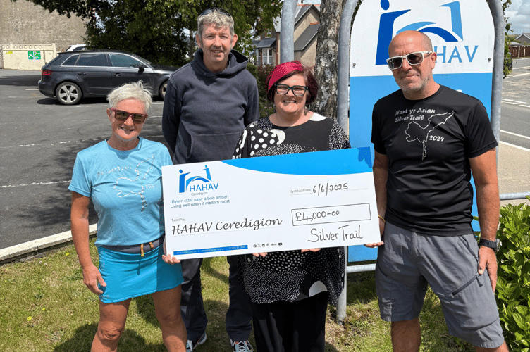 Karen Kemish (Silver Trail organiser), Deian Creunant (HAHAV vice chair), Rhian Dafydd (HAHAV Chief executive), Chris Ware (Silver Trail organiser)
