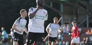 Mendes to stay with Bala Town for another season