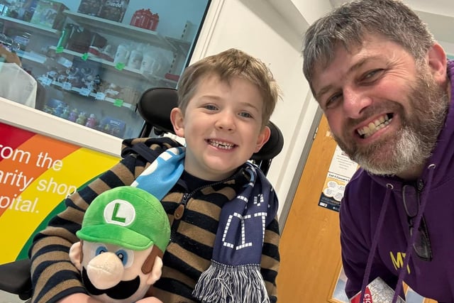Coach's charity walk for Noah's Ark