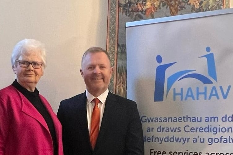 Gwerfyl Pierce Jones and Jeremy Miles during a recent visit to HAHAV Ceredigion