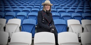 Cerys Matthews yn cefnogi Cymru yn Lucerne