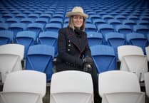 Cerys Matthews yn cefnogi Cymru yn Lucerne