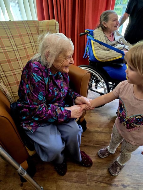Children from Cylch Meithrin Dolgellau visited residents at Cefn Rodyn care home