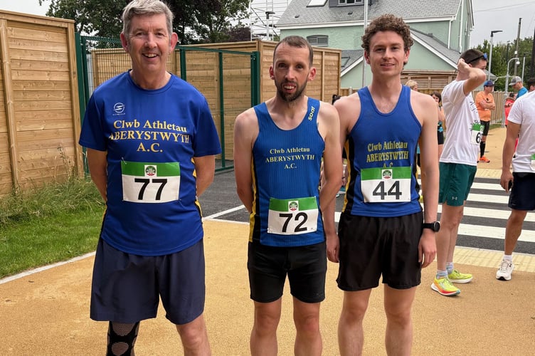 Deian Creunant, Ian Evans and Llyr ab Einion ready to go at Dyffryn Aeron