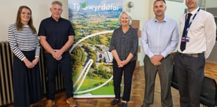 Tŷ Gwyrddfai decarbonisation hub showcased in Senedd