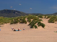 Heatwave set to hit west Wales this weekend