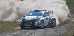 Evans pipped to victory by team-mate Creighton 
