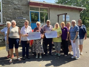 Cilcennin summer fest presents donations to good causes