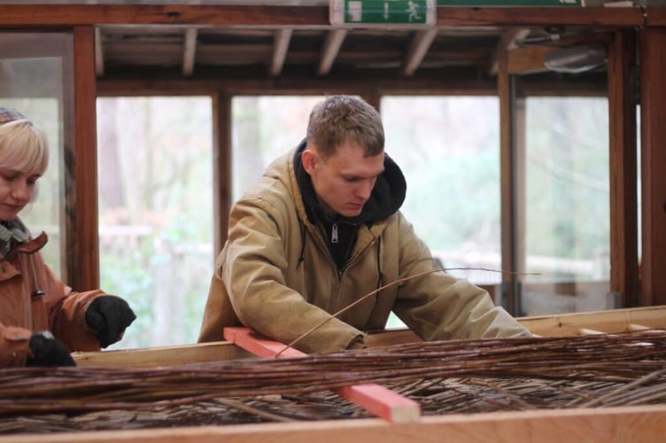 Throughout the build, students have had help from members of the CAT community and members of the local public with weaving willow using simple techniques to form the woven frames that are part of the roof of the structure.