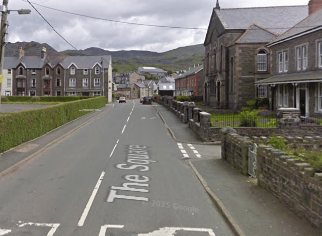 Gwynedd Council to introduce traffic restrictions at Blaenau Square