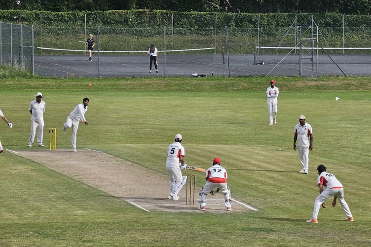 Anant's offbreaks tempt Mudit