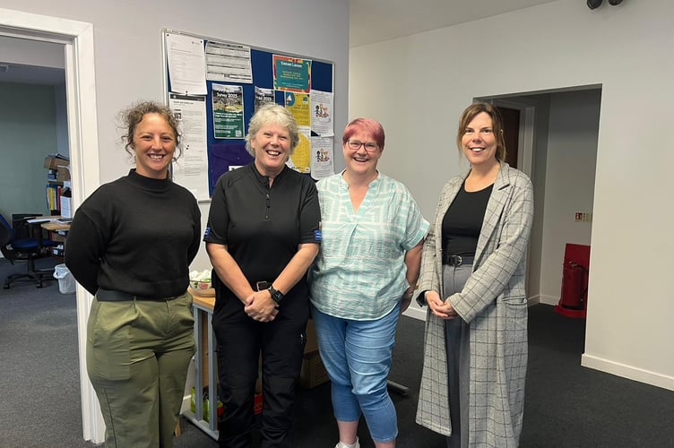 Paula Stewart from North Wales Police’s community policing team visiting Y  Neuadd Drefol with Cllr Menna Trenholme (deputy Gwynedd Council leader), Cllr Meryl Roberts, Penrhyndeudraeth Ward, Cllr Nia Jeffreys (Gwynedd Council leader)