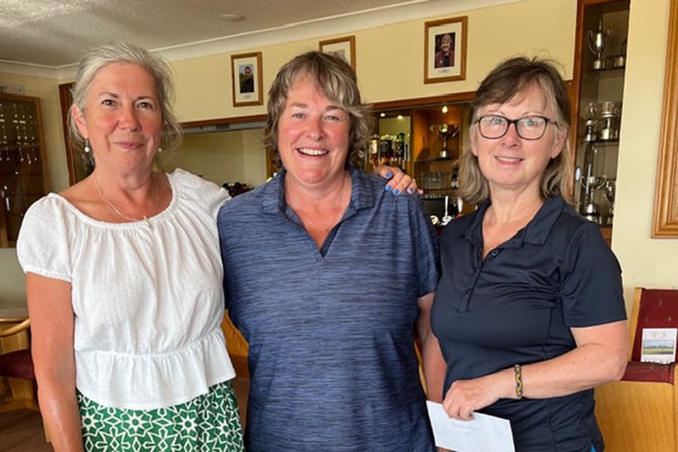 Ladies 4BBB winners Esther Prytherch and Chris Powdrill  with captain Helen Lewis