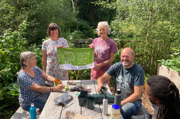 A Machynlleth show allotment by Edible Mach has won national recognition with a Green Flag award