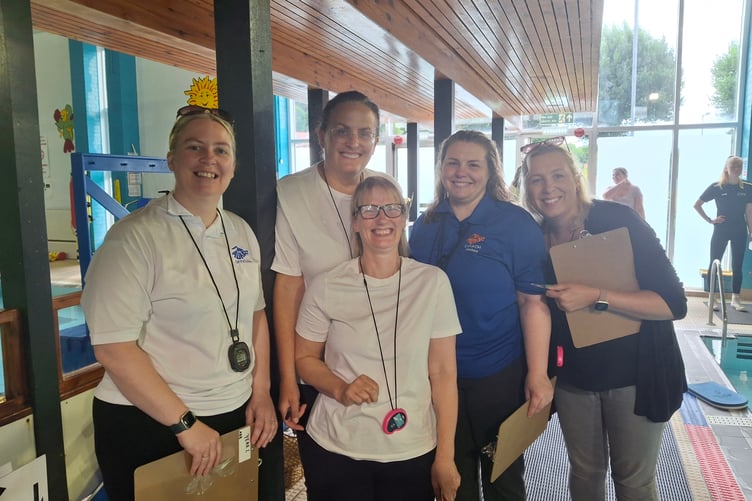Timekeepers Vikki, Zaneta, Anthea, Sarah and Paula hard at work!