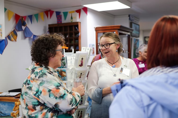 Elin Jones MS and gallery owner Jeni Pain. Photo: Claire Stott