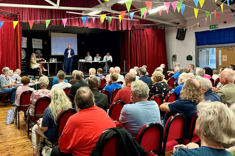 Mabon ap Gwynfor MS addresses the meeting